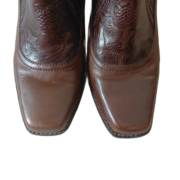 Antonio Melani Brown Embossed Leather Western Bootie Women's Size 9 Ankle Boot - Picture 4 of 12